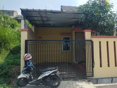 Rumah minimalis siap huni Lt72/45 hrg300 Bukit Parahyangan Padalarang