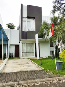 Sewa rumah cantik semi furnished Verdant View Icon BSD City Tangerang