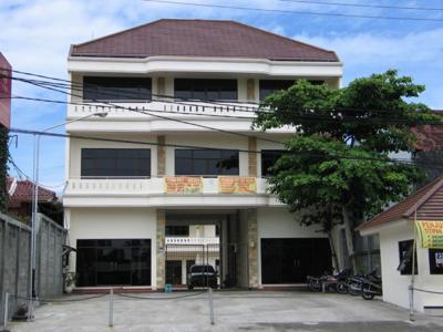 Gedung Raya Kuta