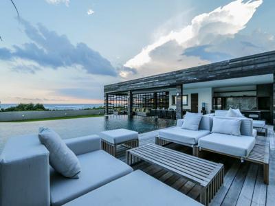 Luxury villa los pantai (beach front) at pantai Cemagi - Bali
