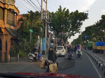 Raya kedung cowek