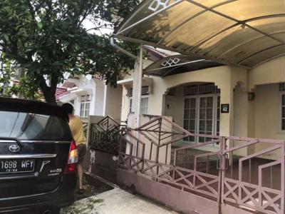 Disewa rumah besar di sektot 5 bimtaro jaya