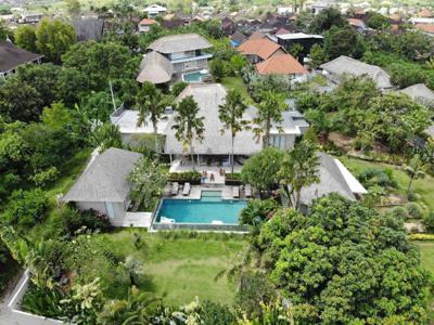 Disewakan Harian Villa Keluarga 4 Kamar di Canggu Bali - BVI37415