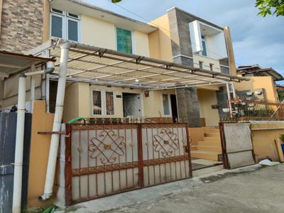 Disewakan Rumah Semi Furnished di Cihanjuang Harga Terbaik