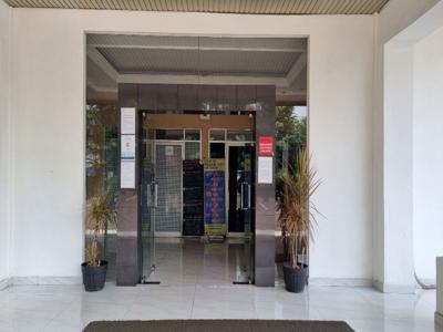 Gedung Kantor di Area Tb Simatupang, Pasar Rebo, Jakarta Timur