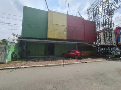 Ruang usaha strategis eks rumah makan di jalan slamet riyadi kleco