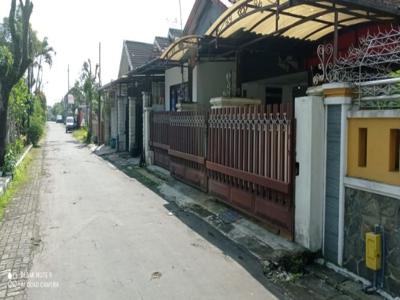 Rumah Bagus Terawat Akses Mobil Mudah Lokasi Kota Malang