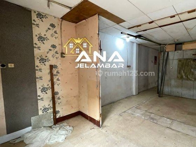 ANA RUKO UK 4X17M DI JALAN RAYA JELAMBAR