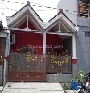 Disewa Rumah Lokasi Bagus di Thb Bekasi A2890