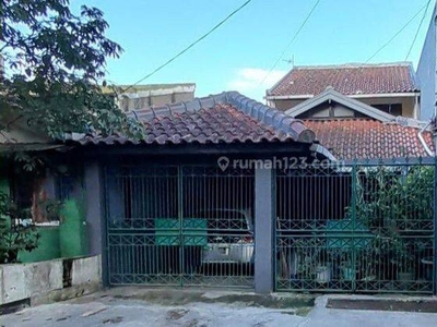 Disewakan Rumah 2 Lantai Daerah Sarijadi Bandung