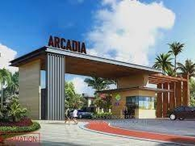 Disewakan Rumah Arcadia Dengan 3 Lantai Bagus Dan Rapih