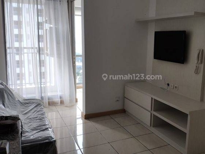 M Town Apartment 2 BR Furnished Bagus