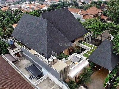 Rumah Mewah Dan Luas Ada Kolam Renang di Pejaten Barat Indah 2, Pasar Minggu, Jakarta Selatan