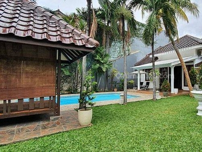 Beautiful House with Big Garden at Kemang Area