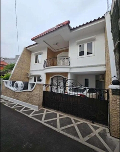 Di Jual Cepat Rumah Bagus Semi Furnish Di Tebet Barat Jaksel