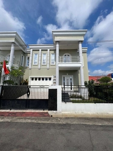 Dijual Rumah Classic Modern Siap Huni di Jl. Purnama 8