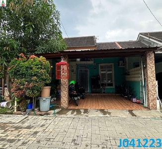 Dijual rumah di Cluster Karawaci Tangerang akses bagus