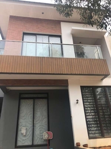 Dijual rumah di Discovery Serenity, Bintaro, Tangerang Selatan