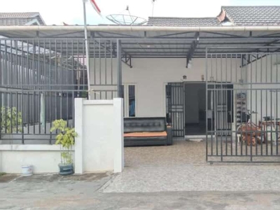 Dijual Rumah di Jl. Parit Tengkorak, Komp. Green Royal Residence
