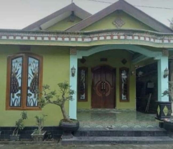 dijual rumah strategis siap huni