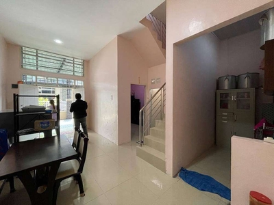 Dijual rumah unit bagus dan tinggal bawa koper masuk