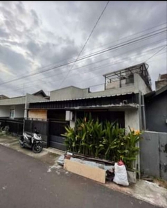 Dijual Rumah Usaha Tembus 2 Jalan Burangrang dan Gading, Kota Malang