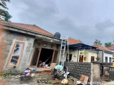 ID:F-356 Dijual Rumah Indent Bakbakan Gianyar Bali Dekat Denpasar