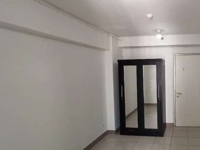 Jual Cepat apartemen greenbay studio kosongan