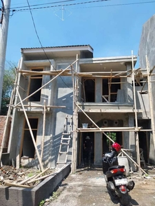 Miliki Rumah baru 2 lantai SHM dekat ke Alun alun Cimahi