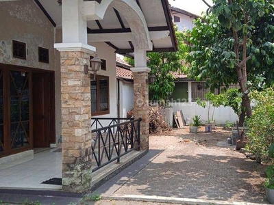 Rumah besar di Kawaluyaan sewa 2 Lantai siap huni