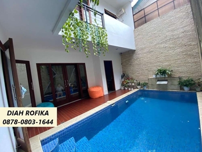 Rumah Disewa ada Swimming Pool di Maleo sektor 9 Bintaro GB-11522