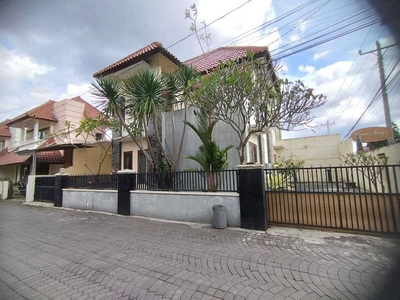 Rumah jual luas 200 Condong Catur, dekat Polda Jogja