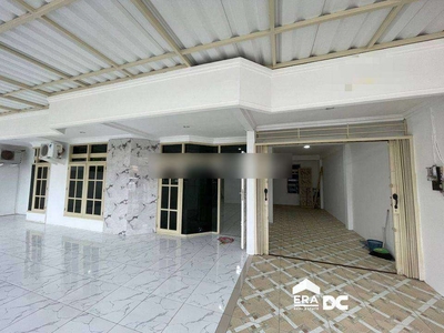 Rumah luas tengah kota Semarang siap huni dekat bandara dijual di Puri