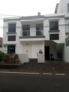 Rumah Mewah Dekat Rs Islam Cempaka putih Jakarta Pusat
