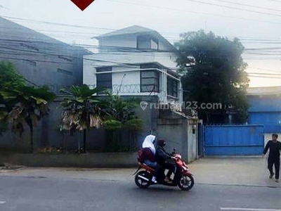 Gedung Dan Gudang di Jl. Raya Tapos Kebayunan, Kota Depok