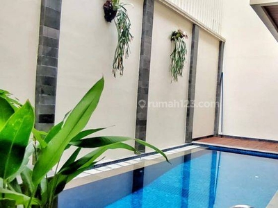 New Furnished Modern House With Pool At Pondok Indah