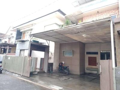 DI JUAL RUMAH DI KAWASAN ELITE SESETAN , DENPASAR