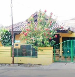 Disewakan Rumah LT194 LB167 5KT 2KM Siap Huni Harga Terjangkau - Bandung Kota