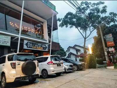 Gedung Resto hook Bangbarung raya Banjar jati Bogor