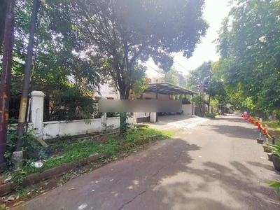 RUMAH TUA HITUNG TANAH DI JALAN RAJASA