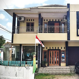 Dijual Cepat Rumah Dan Ruang Usaha 2 Lantai Ditimur Pasar Colombo