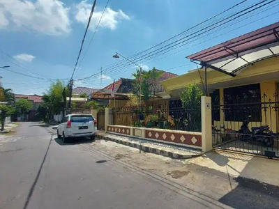 Dijual Harga Murah, Rumah Terawat Siap Huni di Daerah Tidar, Malang