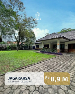 Dijual Rumah Asri Halaman Luas di Jagakarsa Jakarta Selatan