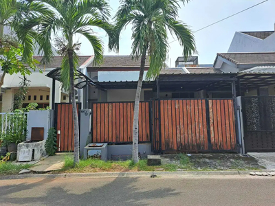 Dijual Rumah Luas di Cluster Ifolia Harapan Indah Bekasi