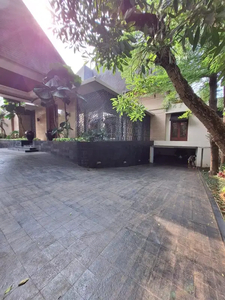 Dijual Rumah mewah design modern tropical siap huni di pejaten kemang