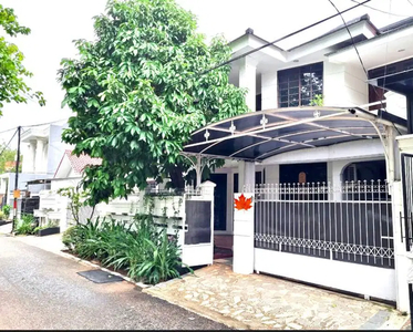 Dijual Rumah Nyaman & Asri di Perumahan Billymoon Jakarta Timur