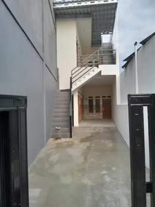 Dikontrakan rumah 3 petak (bangunan baru) di Jl.H.Buang No.80 Rt.02/04
