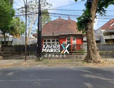 DISEWAKAN RUMAH KLASIK DI JL. GUNUNG GUNUNG