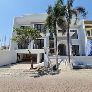 For sale rumah baru American Style di Citraland, split level home