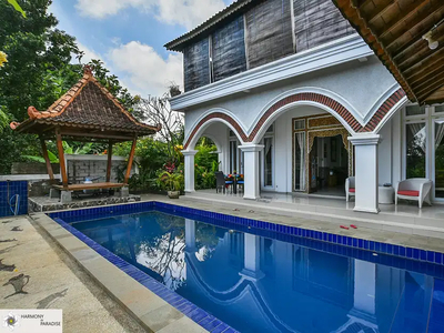 HP-LH07 Rumah Unik Modern dengan Style Joglo di Kayuputih